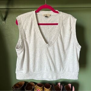 NWOT Universal Thread Gray Sleeveless Women's Top Large